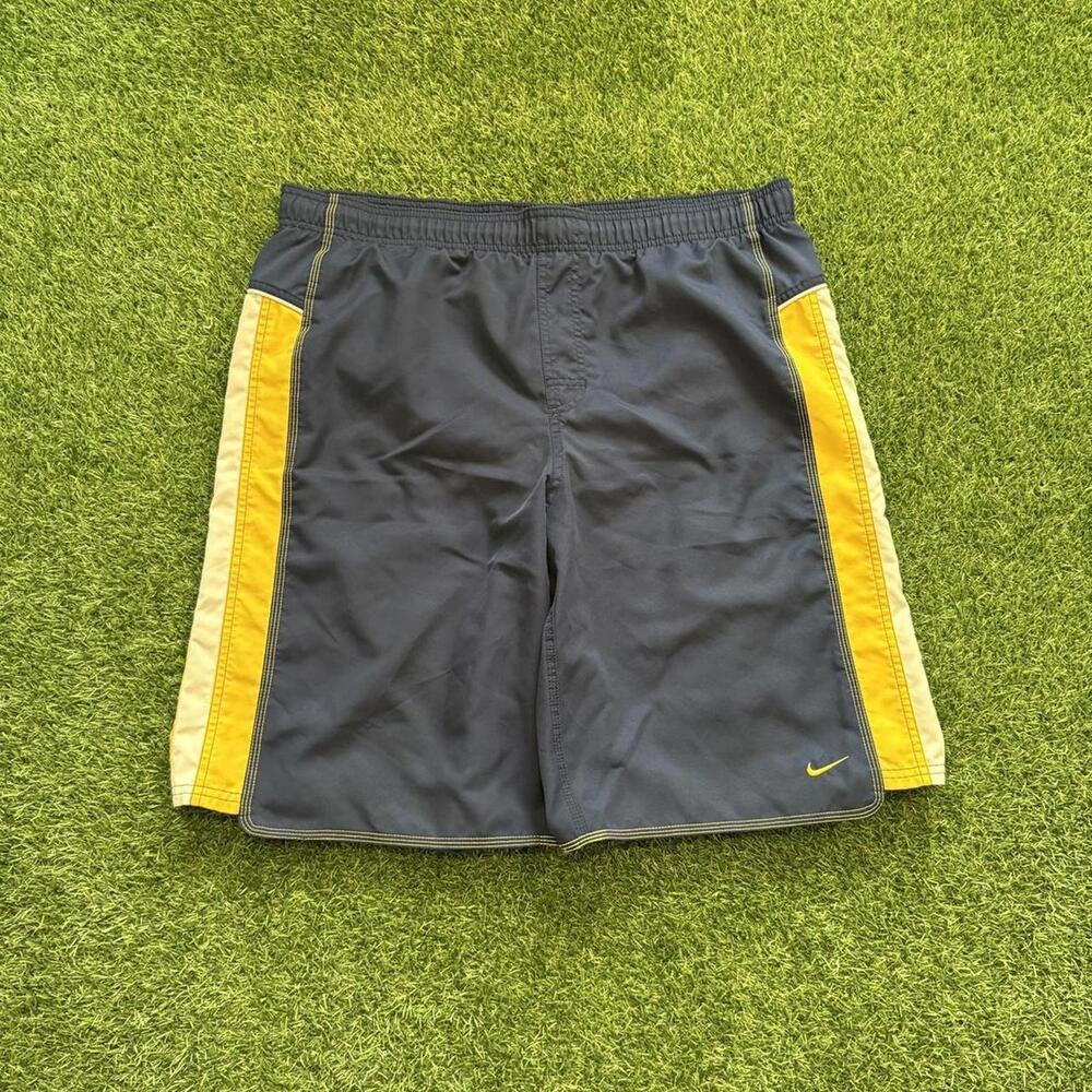 Vintage 90s Nike Shorts XL